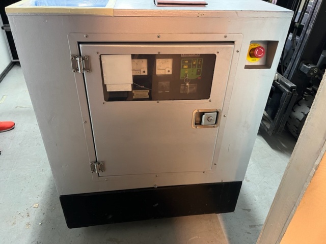 1141994-3 Electric generator Green Power GP30 (John Deere diesel)