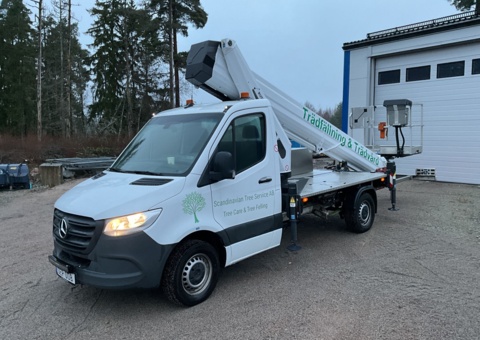 Construction auction from finance companies