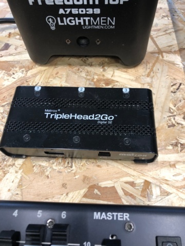 1035503-9 Prolight's DOT Q light system