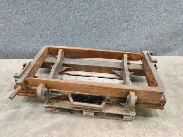 1142330-6 Fork rack Large BM * Updated *