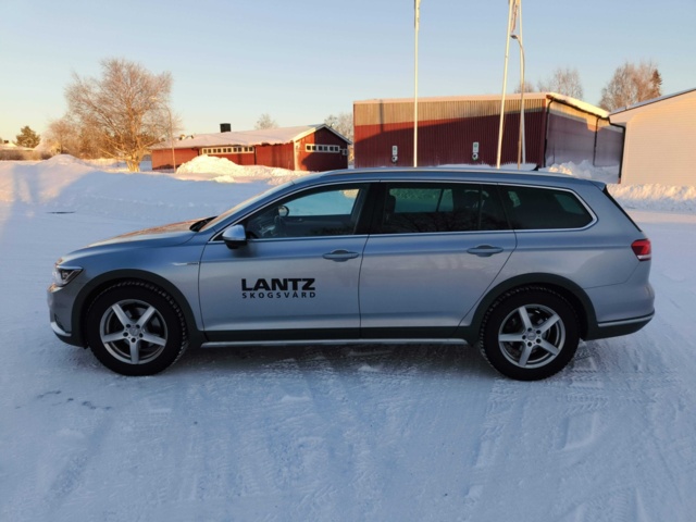 1128848-2 Volkswagen Passat Alltrack 2.0 TDI -2018