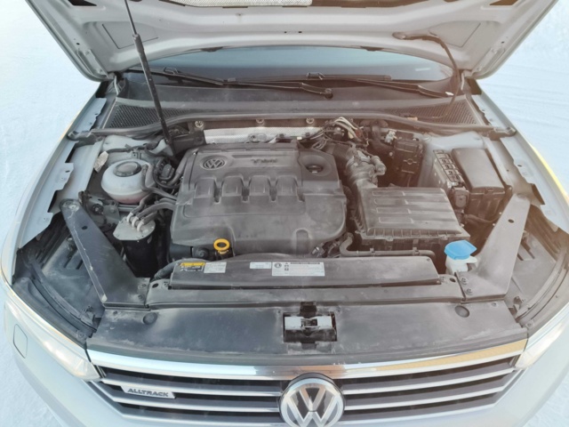 1128848-52 Volkswagen Passat Alltrack 2.0 TDI -2018