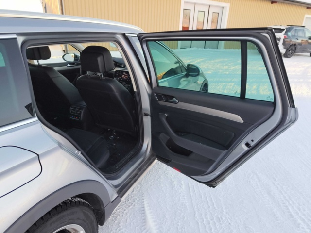 1128848-70 Volkswagen Passat Alltrack 2.0 TDI -2018