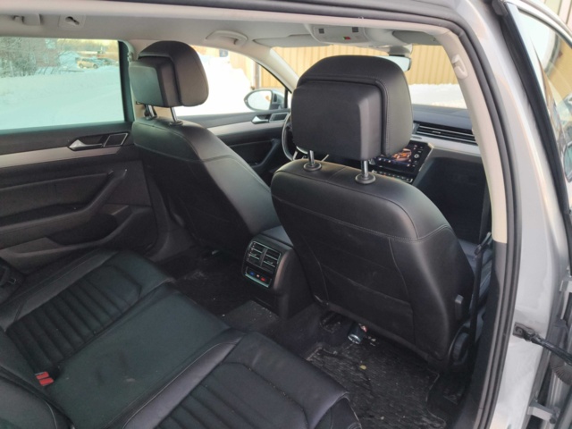1128848-73 Volkswagen Passat Alltrack 2.0 TDI -2018