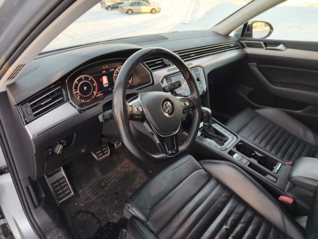 1128848-89 Volkswagen Passat Alltrack 2.0 TDI -2018