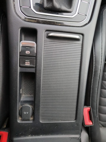 1128848-99 Volkswagen Passat Alltrack 2.0 TDI -2018