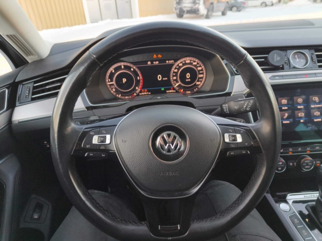 1128848-103 Volkswagen Passat Alltrack 2.0 TDI -2018