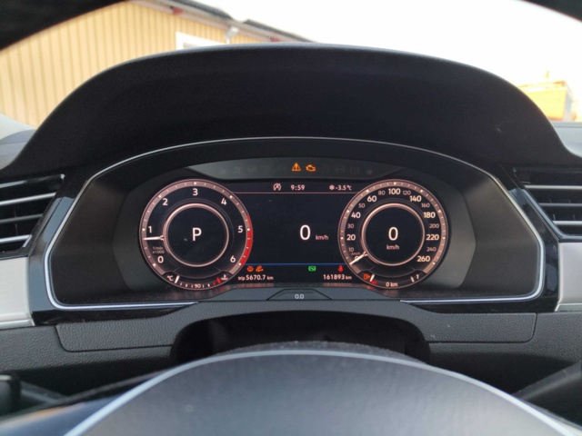 1128848-106 Volkswagen Passat Alltrack 2.0 TDI -2018