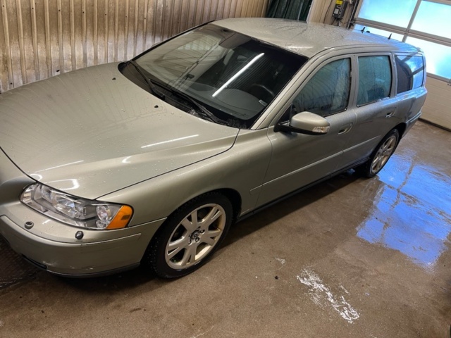 1143162-11 Volvo V70 D5 - 2007