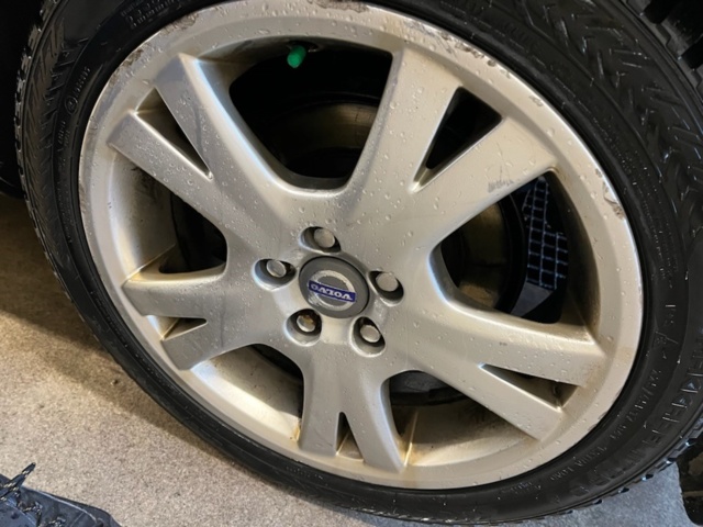 1143162-24 Volvo V70 D5 - 2007