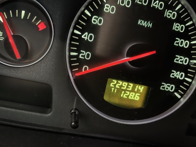 1143162-36 Volvo V70 D5 - 2007