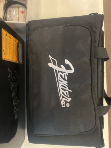 1069602-3 Fender Rumble 500 Head bass amp top