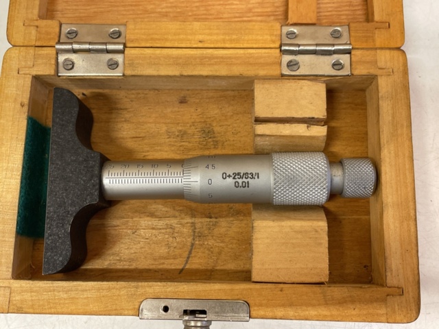 999102-2 Djupmätare & Vinkelmätare