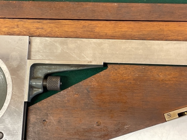 999102-7 Djupmätare & Vinkelmätare