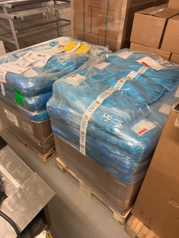 1117629-1 Condiments 3 pallets - Chicken, Kebab, Gyros Kebab