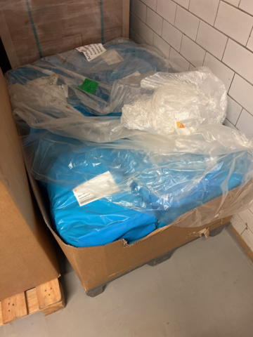 1117629-4 Condiments 3 pallets - Chicken, Kebab, Gyros Kebab