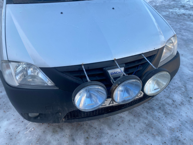 1143288-9 Dacia Logan Pick-Up -2010