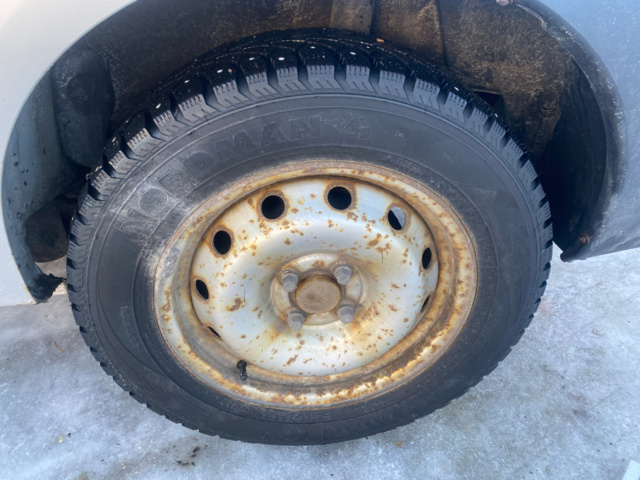 1143288-24 Dacia Logan Pick-Up -2010