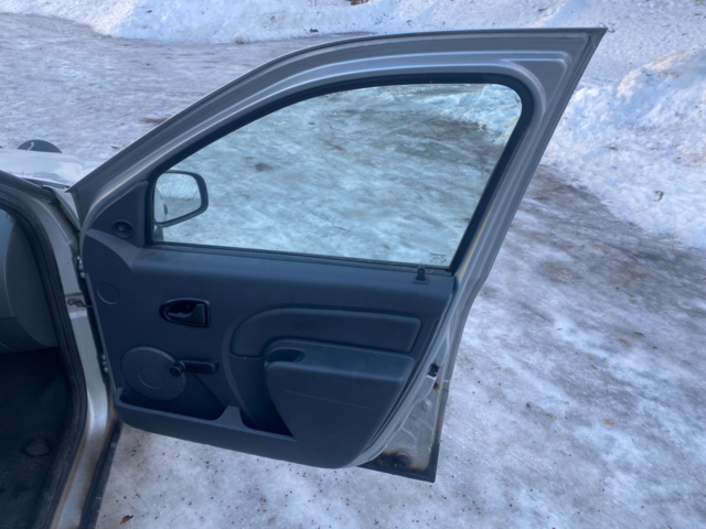 1143288-15 Dacia Logan Pick-Up -2010