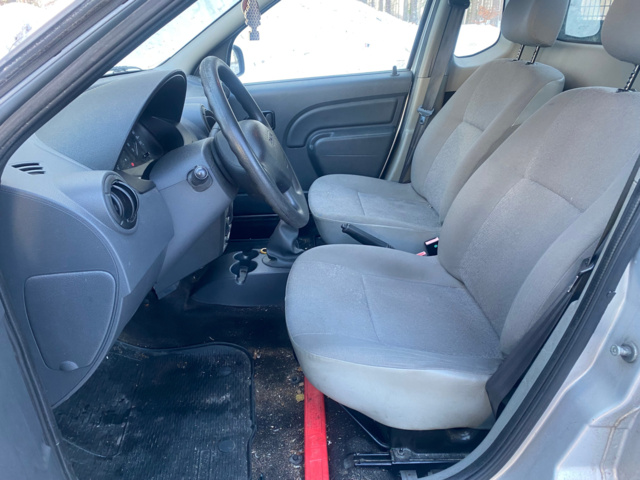 1143288-13 Dacia Logan Pick-Up -2010