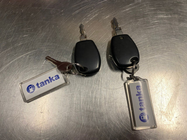 1143288-27 Dacia Logan Pick-Up -2010