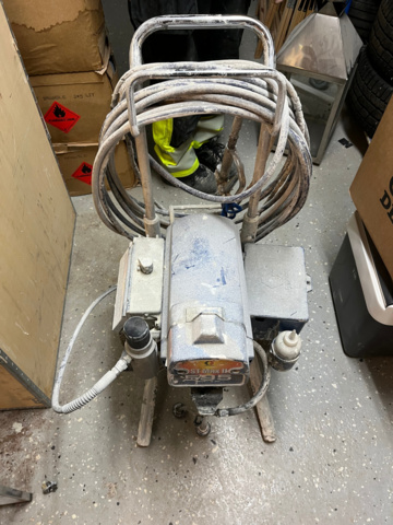 1039805-1 Paint sprayer graco ST MAX ii 595