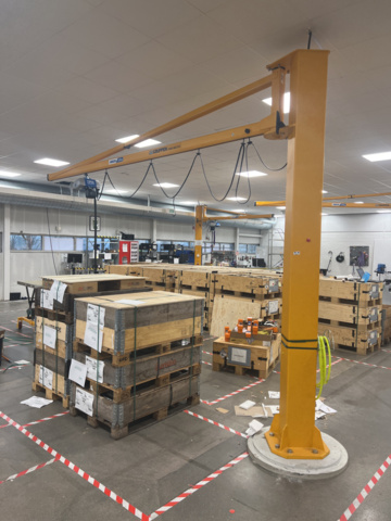 1116953-1 Pelarsvängkran med tillbehör - Abus LS 2022