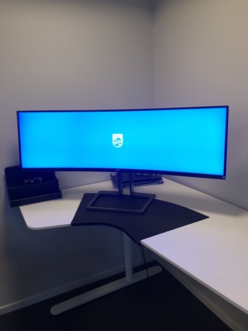 1035345-1 Philips Brilliance 499P9H Curved. Year 2020