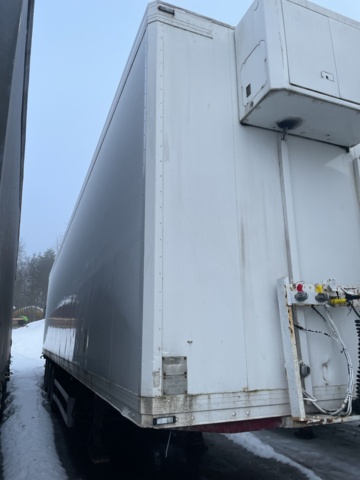 1110356-27 SCHMITZ SKO24/L1 3.5 Trailer with opening bar side