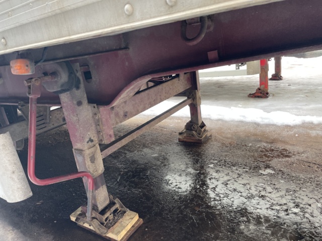 1110356-30 SCHMITZ SKO24/L1 3.5 Trailer with opening bar side