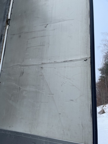 1110356-43 SCHMITZ SKO24/L1 3.5 Trailer with opening bar side