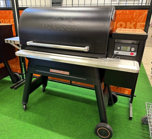 881156-4 Traeger Pellet grill Timberline 1300