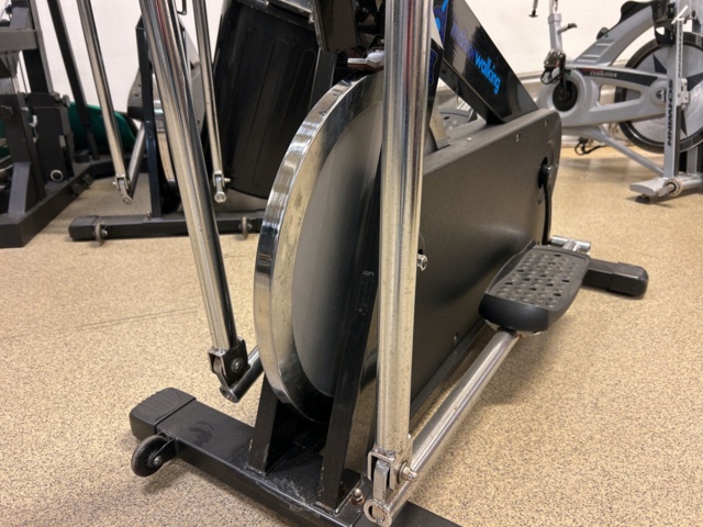 1143889-7 Crosstrainer Indoor Walking, 11 pieces