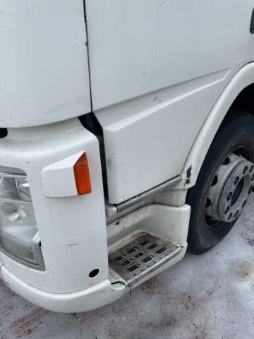 1110359-40 VOLVO FM 380 4X2 Tractor