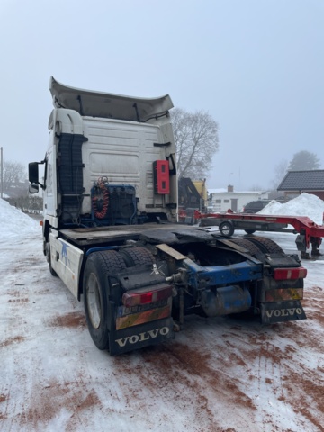 1110359-51 VOLVO FM 380 4X2 Tractor