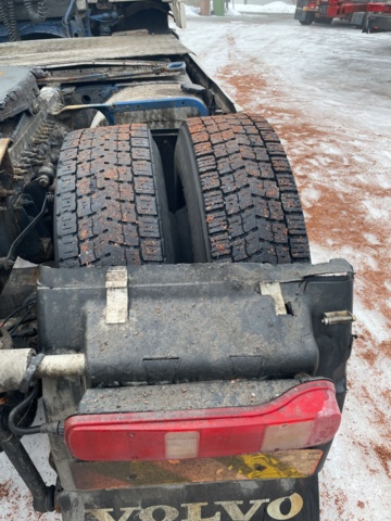 1110359-53 VOLVO FM 380 4X2 Tractor