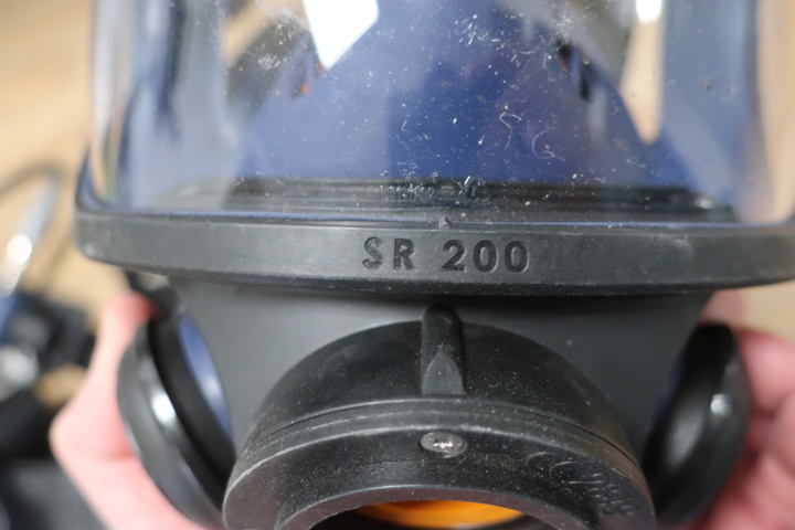 1030071-11 4 Sundström fresh air masks SR200 and 1 fan SR500