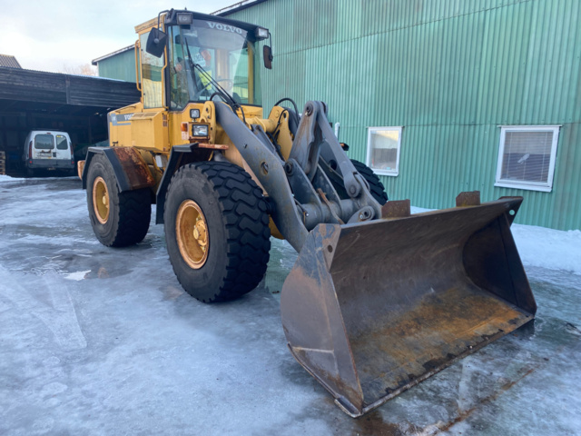 1143290-2 Volvo L70C -1998