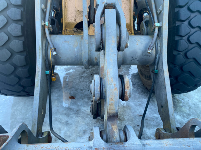 1143290-10 Volvo L70C -1998