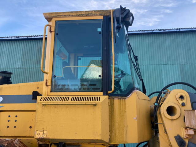 1143290-16 Volvo L70C -1998