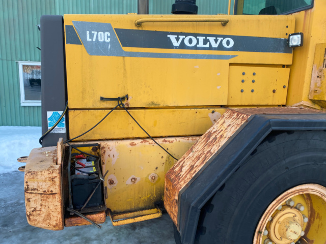 1143290-20 Volvo L70C -1998