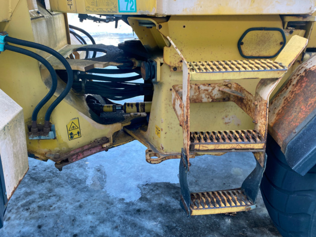 1143290-17 Volvo L70C -1998