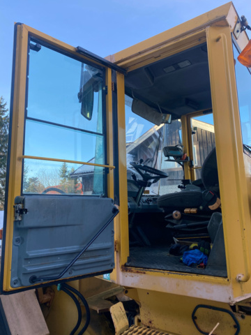 1143290-31 Volvo L70C -1998