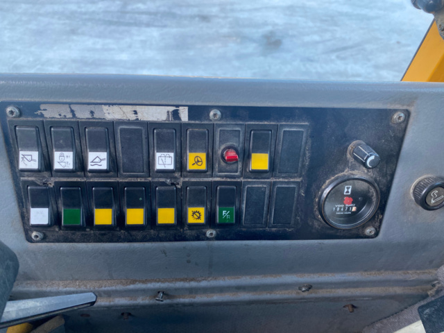 1143290-40 Volvo L70C -1998