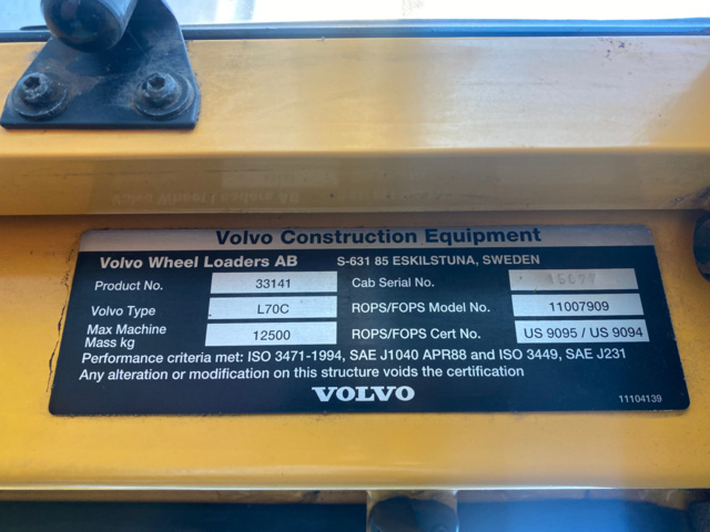 1143290-44 Volvo L70C -1998