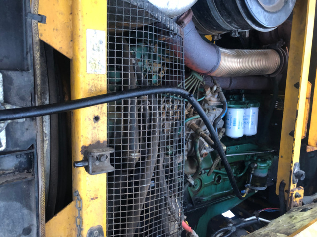 1143290-45 Volvo L70C -1998