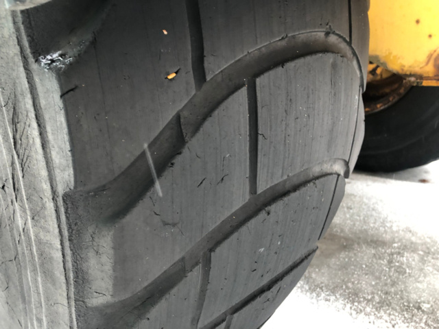 1143290-30 Volvo L70C -1998