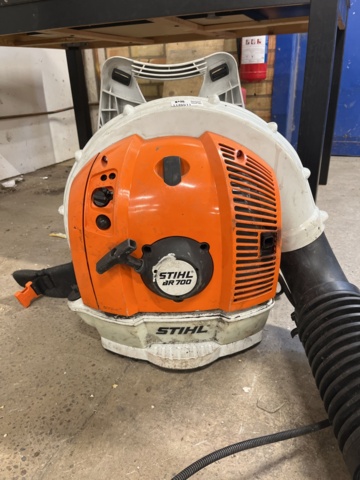 1146511-3 Leaf blower STIHL BR 700