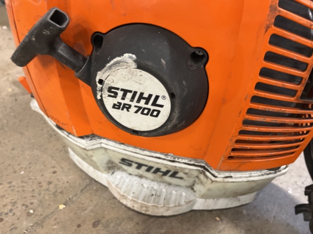 1146511-7 Leaf blower STIHL BR 700