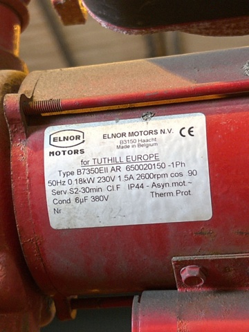 1143898-7 Diesel tank with pump 2350L